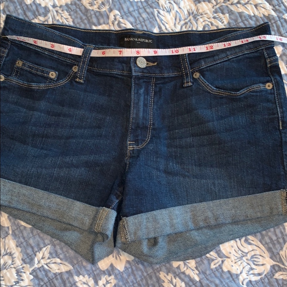 Banana Republic Women's Blue Denim Shorts Size 28/6